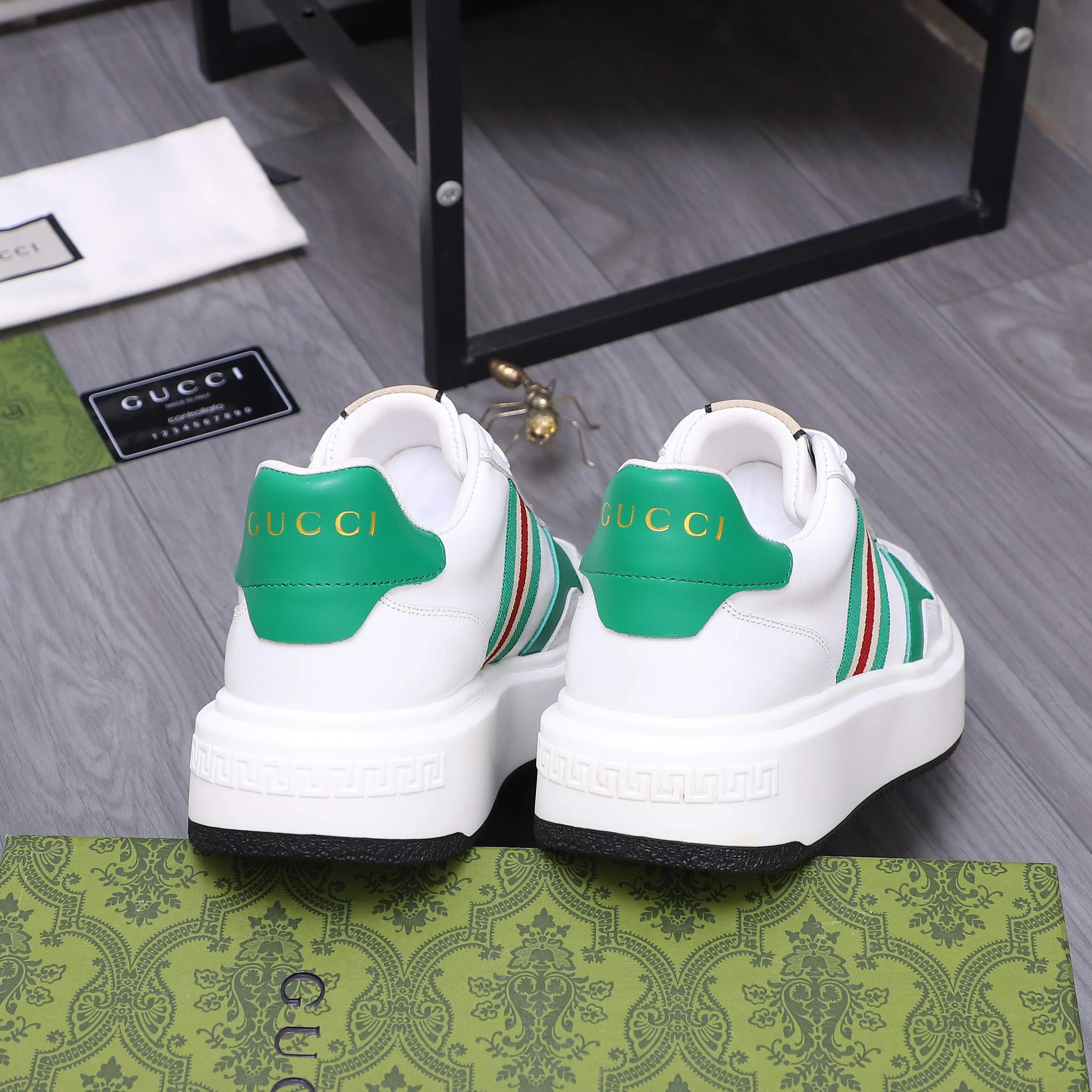 Men's shoes 💰460 Product trademark: GUCCI "Gucci" men's casual sneakers Regular size: 38-44 Product materials: Selected cowhide stitching upper, sheepskin lining, rubber outsole